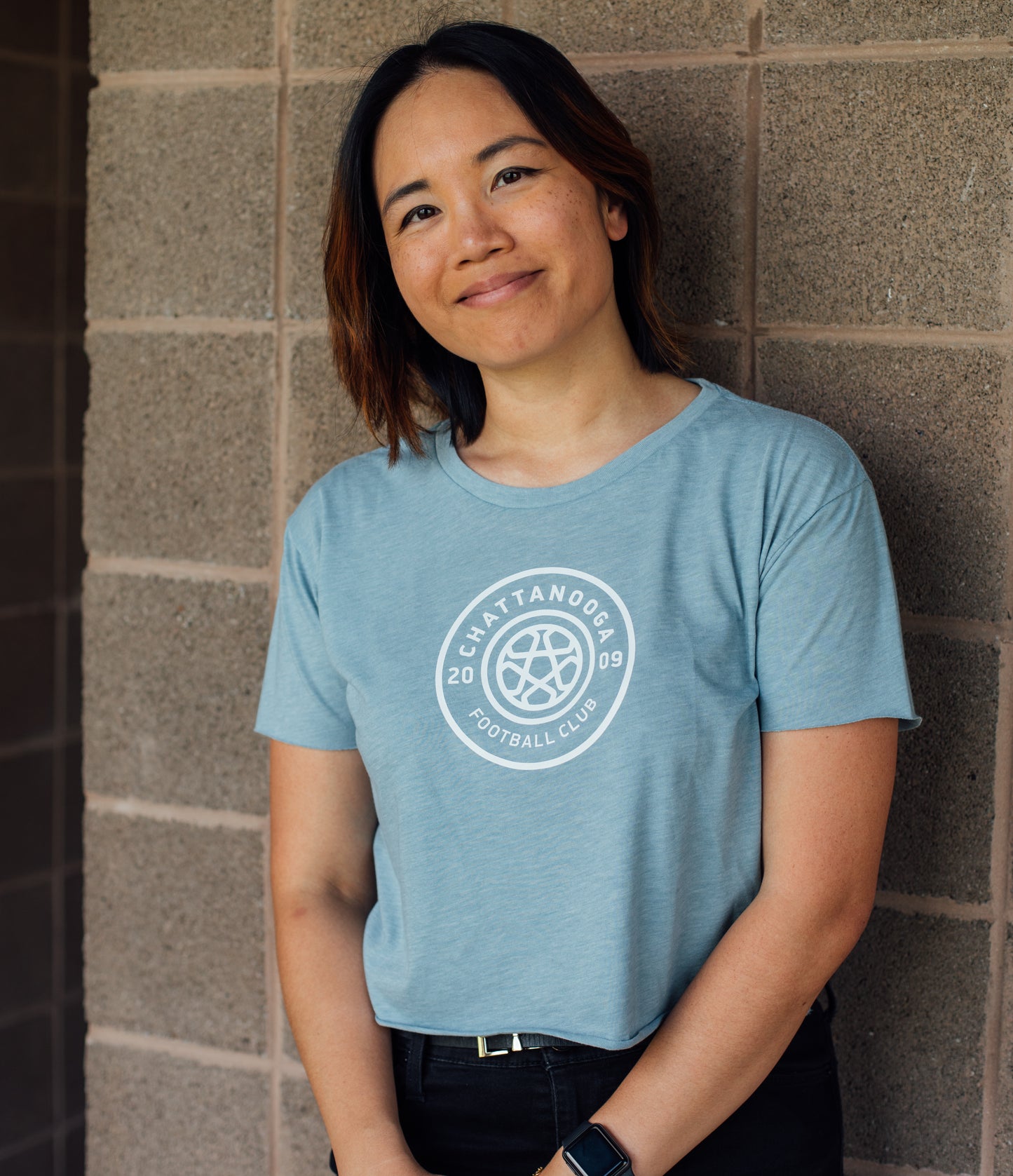 Women's Classic Crest Cropped T-Shirt (Blue)